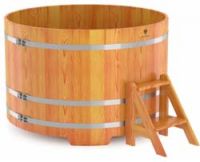 Round larch tub for 4